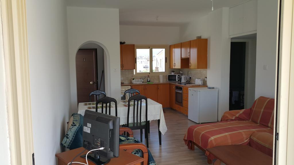 Dalia 5 Apartment Пафос Экстерьер фото